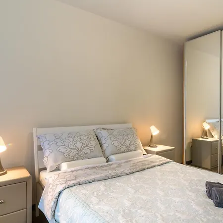 Marssel Luxe Apartment Apartment